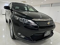 Toyota Harrier Premium 2.0 Sunroof 2015 Rear Entertainment Black